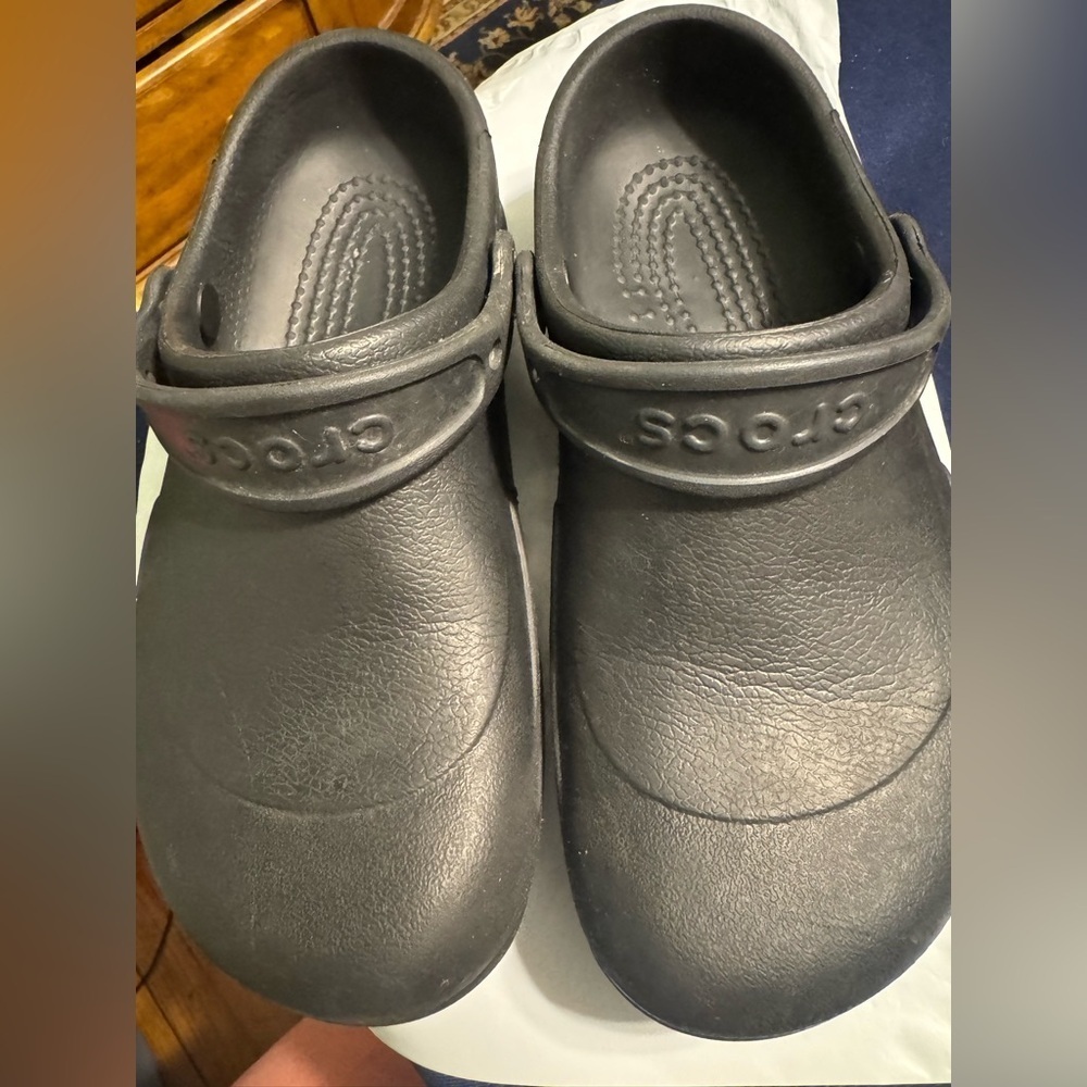 Crocs Women's 8 Men’s 6 Specialist Vent Lightweight  Black Clog Shoes Work EUC